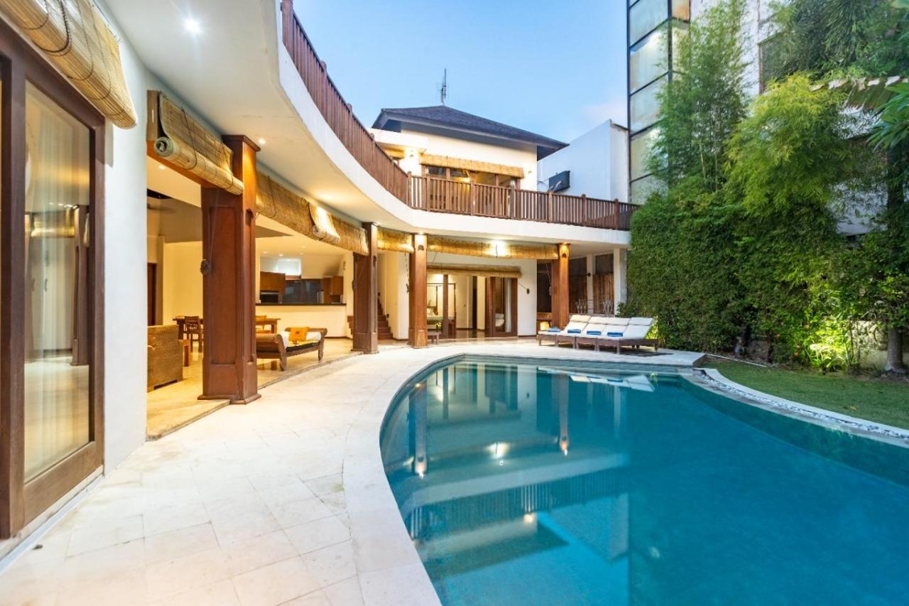 The Jovilla Canggu Exterior photo